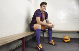 电子竞技-Ning在老鹰比赛中问鼎冠军，败北引发热议！